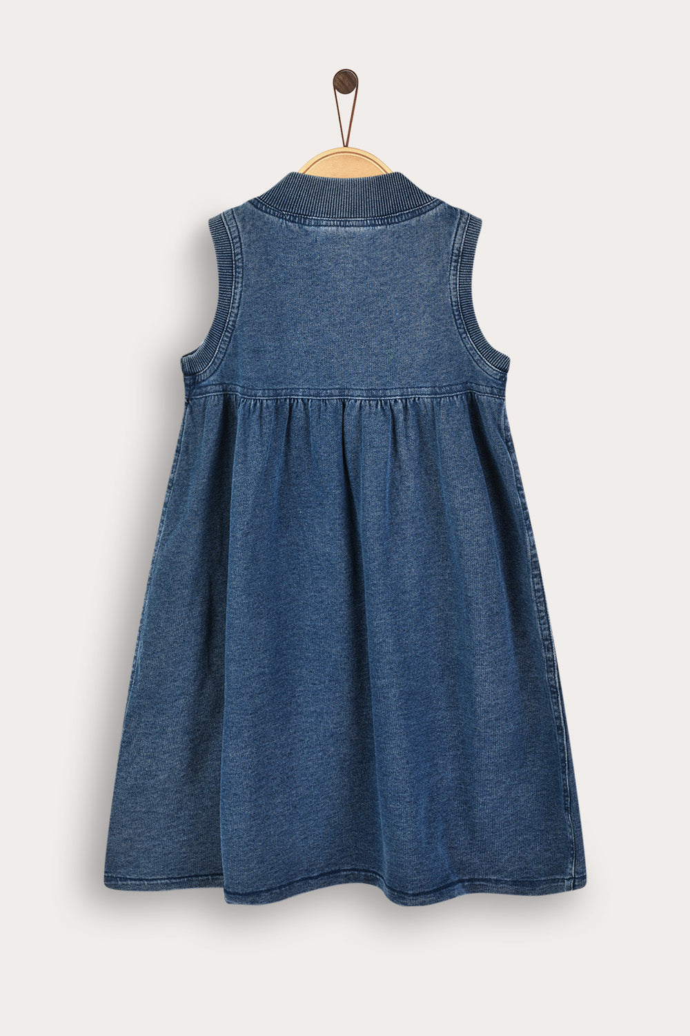 Vestido con simbolo