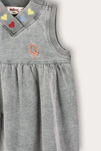 Vestido con simbolo