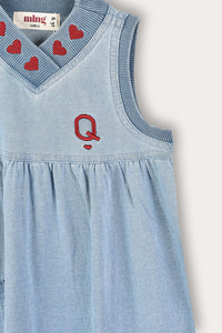 Vestido con simbolo