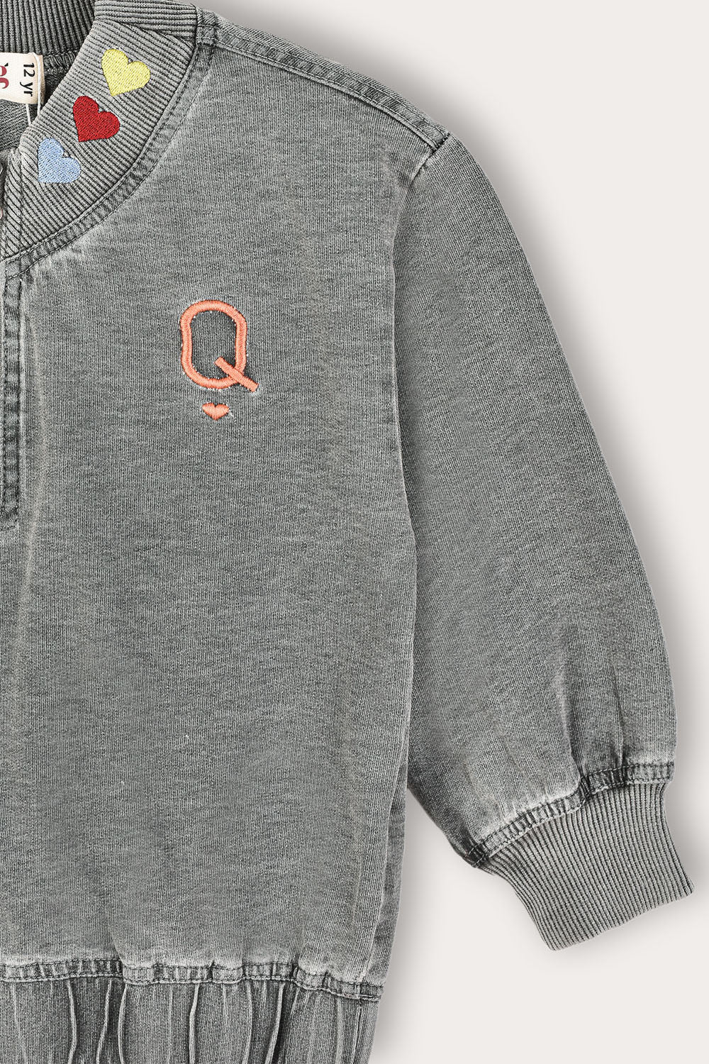 Sudadera detalle corazones