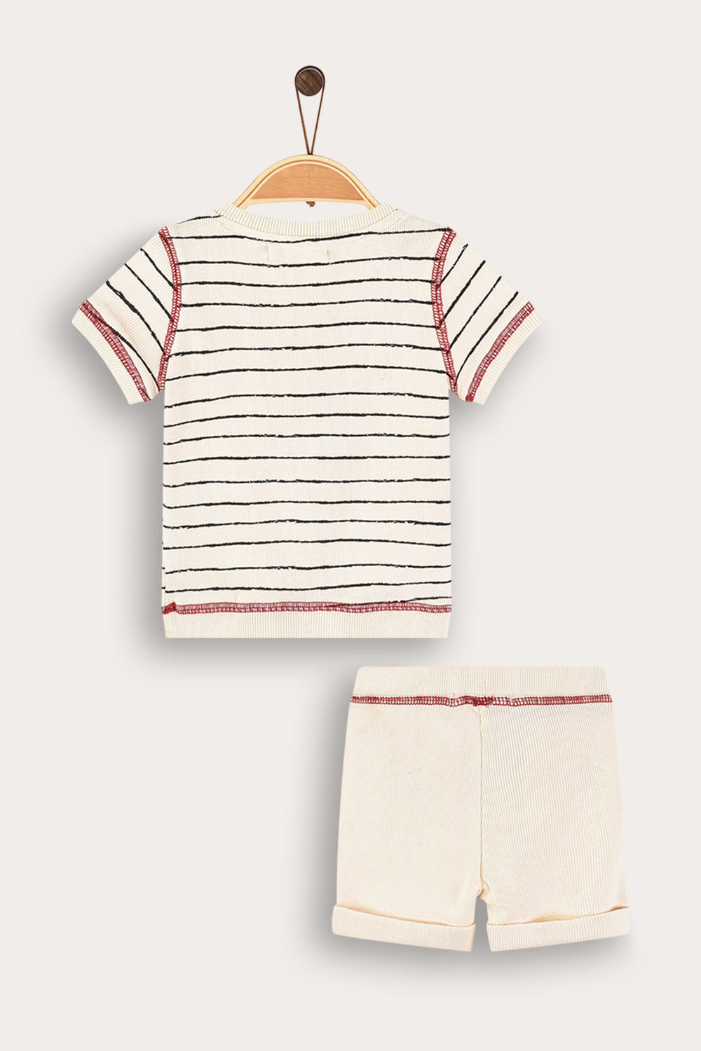Conjunto tejido para bebé