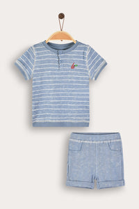 Conjunto tejido para bebé