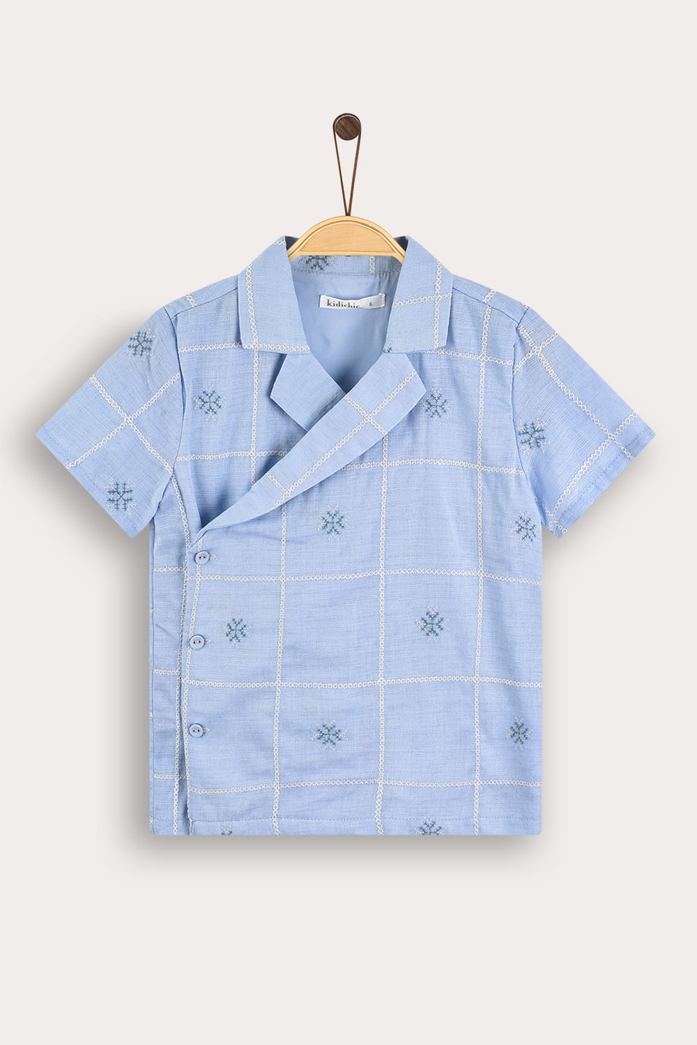 Camisa Shabbat con bordado
