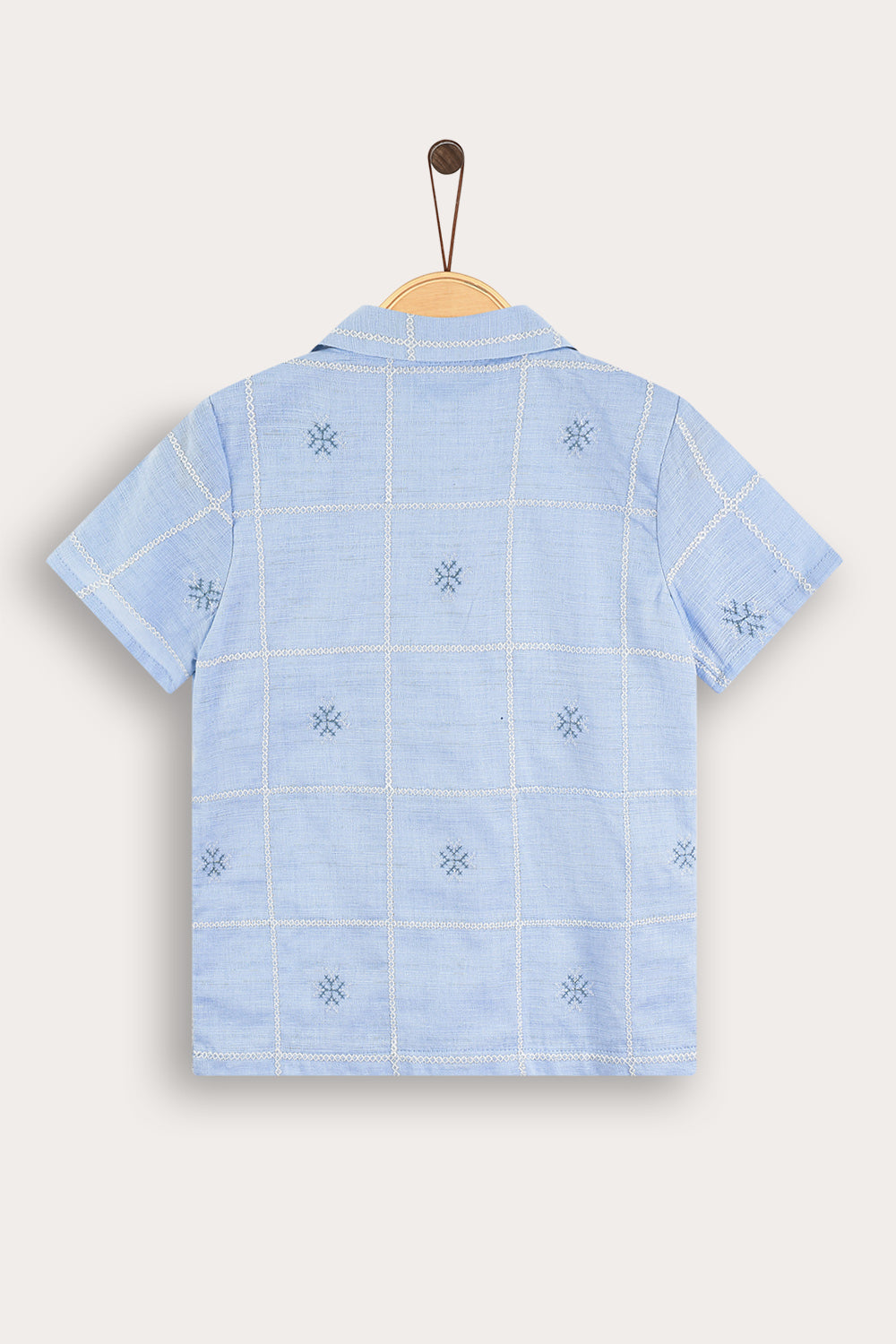 Camisa Shabbat con bordado
